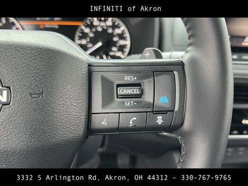 Used 2025 Nissan Rogue SV w/ SV Premium Package image 4