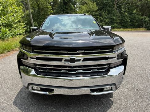 Used 2020 Chevrolet Silverado 1500 LTZ w/ LTZ Plus Package AWD/4WD image 3