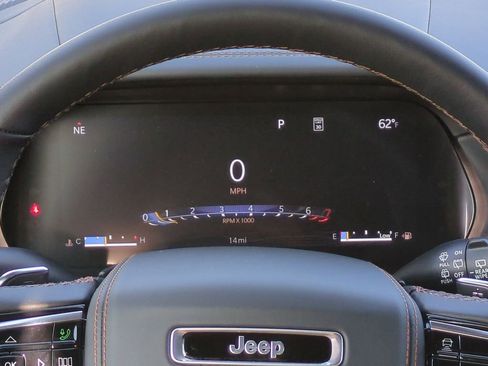 New 2025 Jeep Grand Cherokee L Summit w/ MOPAR Finishing Package AWD/4WD image 25