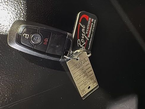 Used 2020 Ford Escape SE AWD/4WD image 31