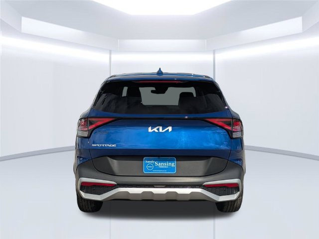 Used 2024 Kia Sportage EX FWD image 5