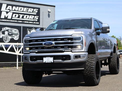 Used 2023 Ford F350 Platinum w/ FX4 Off-Road Package AWD/4WD image 1