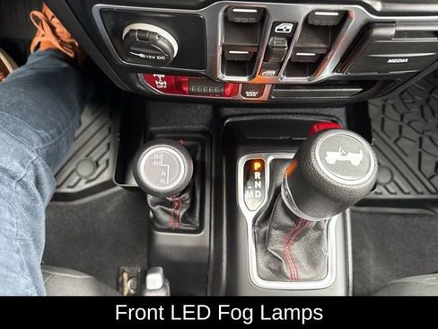 Used 2022 Jeep Wrangler Unlimited Rubicon w/ Steel Bumper Group image 17