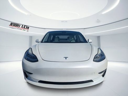 Used 2020 Tesla Model 3 Standard Range Plus image 7