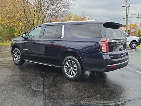 Used 2023 Chevrolet Suburban LT w/ LT Signature Plus Package image 4