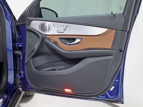 Used 2018 Mercedes-Benz GLC 43 AMG 4MATIC w/ Multimedia Package image 40