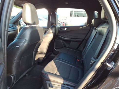 Certified 2023 Ford Escape ST-Line Select w/ Tech Pack #2 image 11