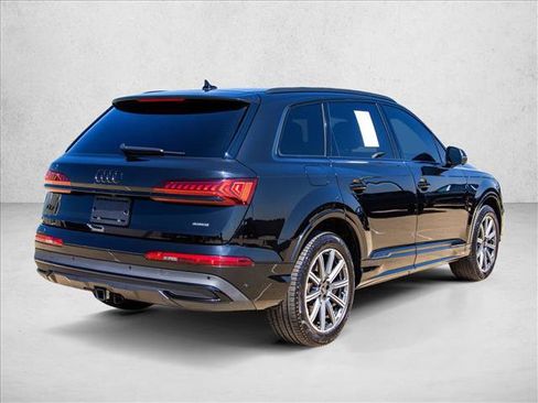 Used 2023 Audi Q7 2.0T Premium Plus w/ Premium Plus Package AWD/4WD image 5