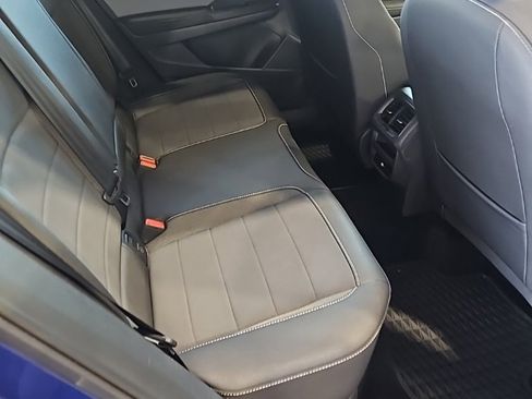 Used 2024 Volkswagen Taos SE w/ Black Wheel Plus Package image 17