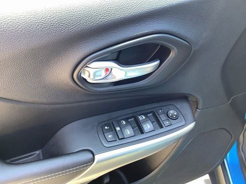 Used 2021 Jeep Cherokee Latitude Lux 80th Anniv w/ Quick Order Package 26U 80TH image 10