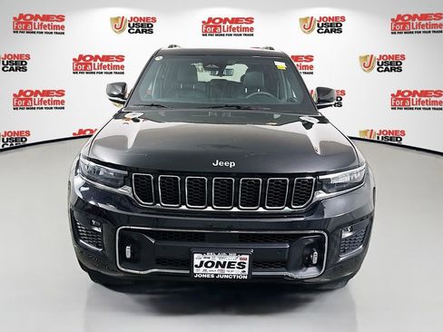 Used 2023 Jeep Grand Cherokee Overland w/ Luxury Tech Group IV image 15