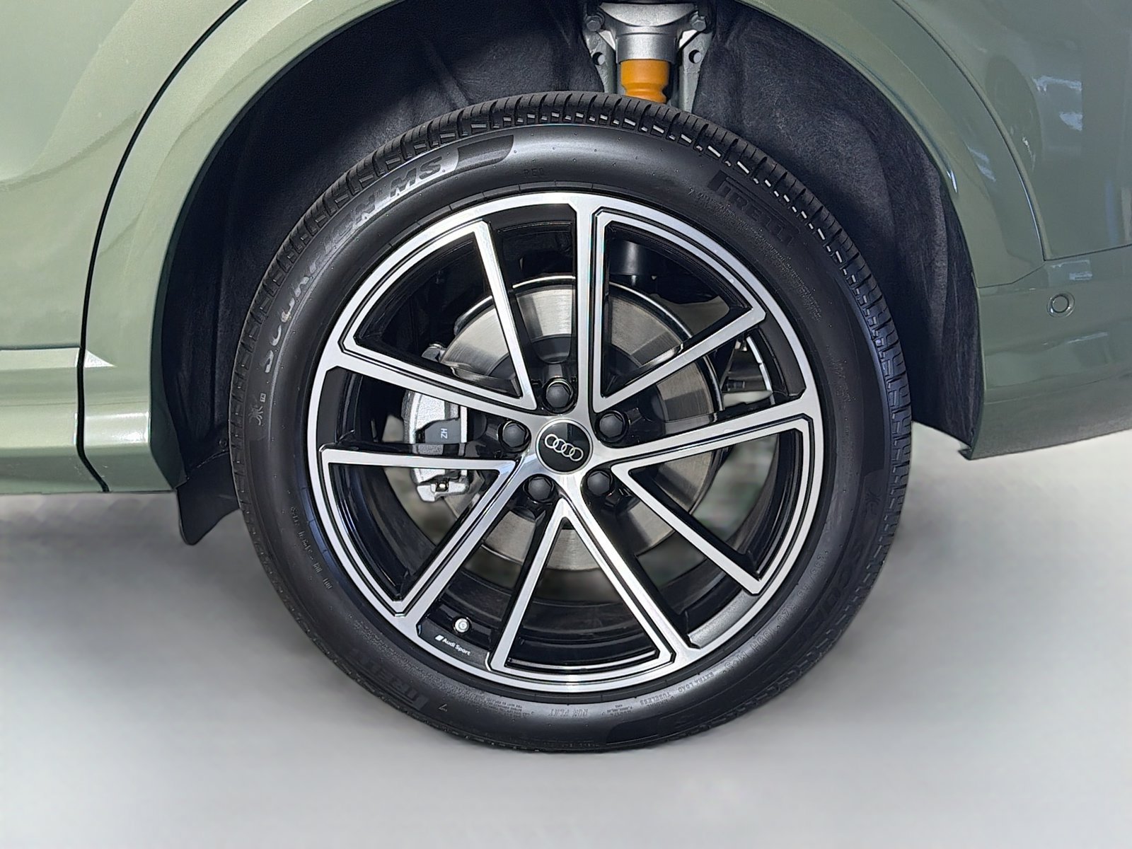 New 2026 Audi Q5 Premium Plus AWD/4WD image 32