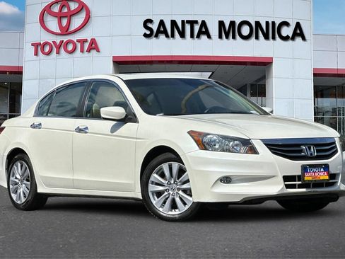 Used 2011 Honda Accord EX-L image 2