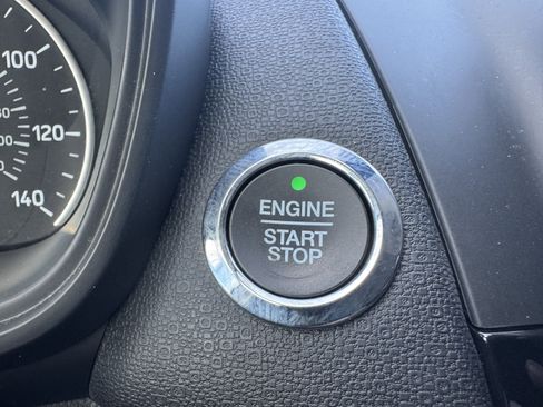 Used 2018 Ford EcoSport Titanium image 24