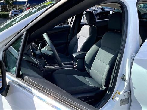 Used 2018 Chevrolet Cruze LT w/ LT Fleet Convenience Package FWD image 27