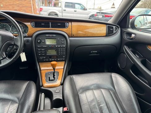Used 2002 Jaguar X-TYPE 3.0 image 36