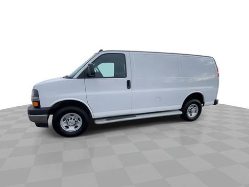 Used 2024 Chevrolet Express 2500 w/ Driver Convenience Package image 7