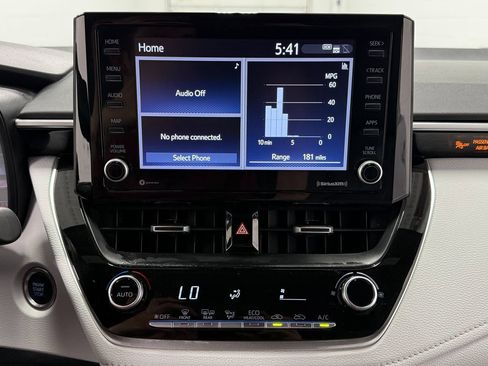 Used 2022 Toyota Corolla SE w/ Carpet Mat Package (TMS) image 23