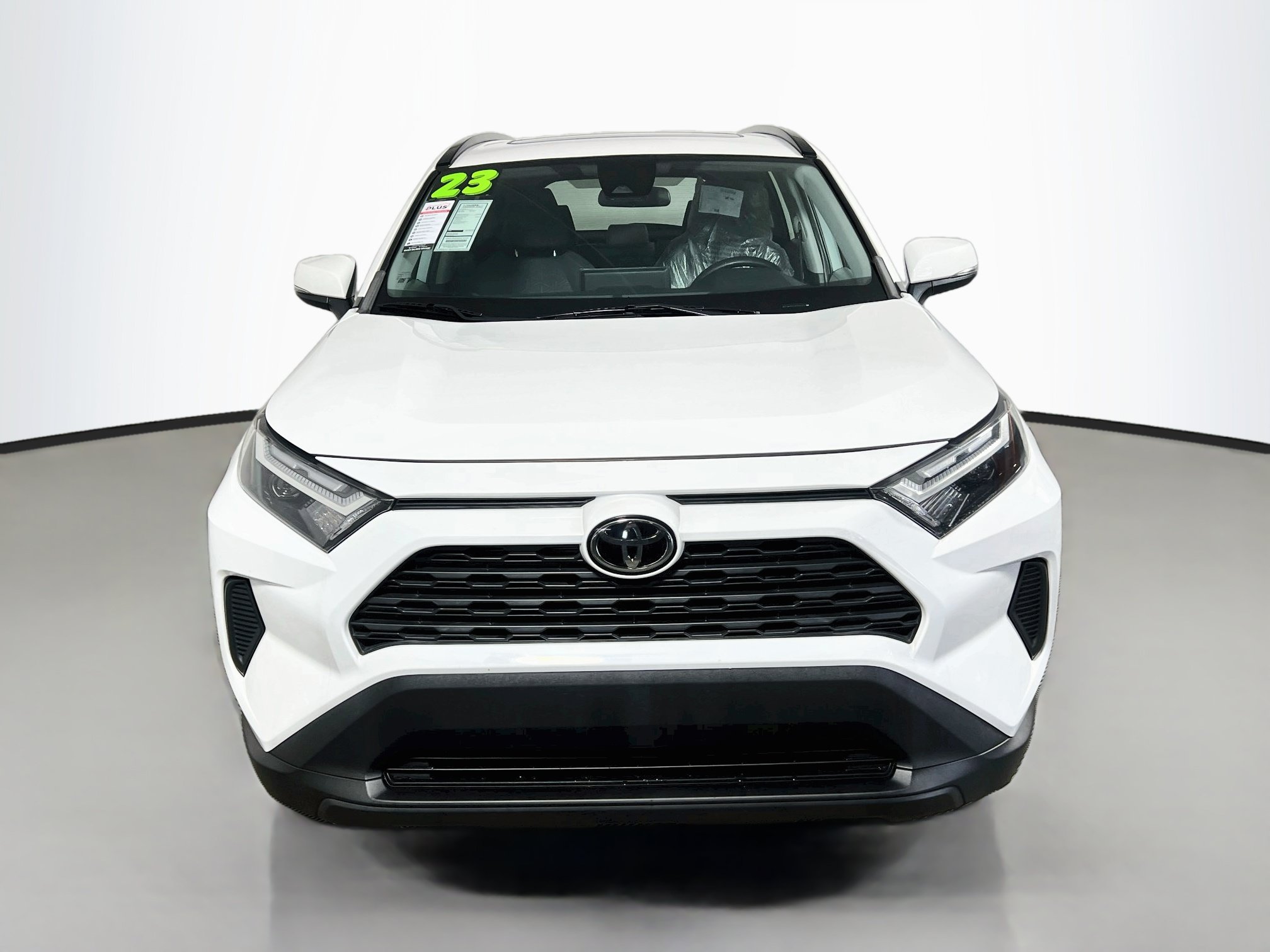 Used 2023 Toyota RAV4 XLE w/ Convenience Package FWD image 11