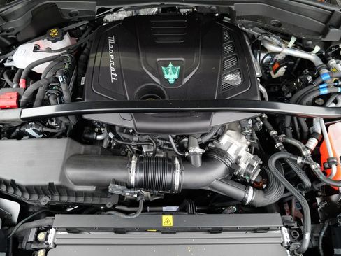 New 2025 Maserati Grecale GT image 59