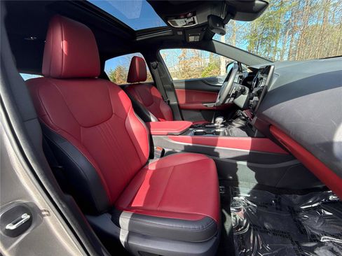 Used 2024 Lexus NX 250 FWD w/ Premium Package image 23