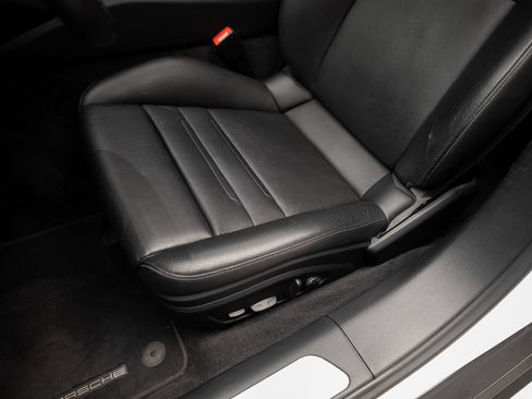 Used 2023 Porsche Panamera 4 AWD/4WD image 65
