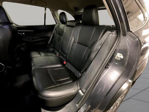 Used 2024 Subaru Outback Touring AWD/4WD image 21