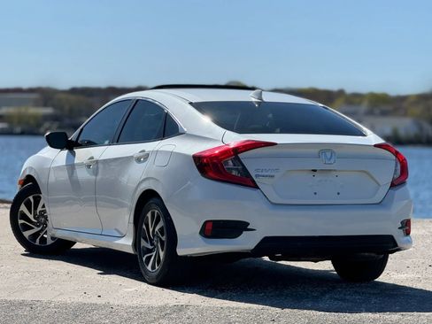 Used 2017 Honda Civic EX image 6