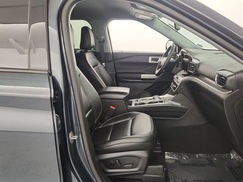 Used 2023 Ford Explorer XLT w/ Equipment Group 202A image 31