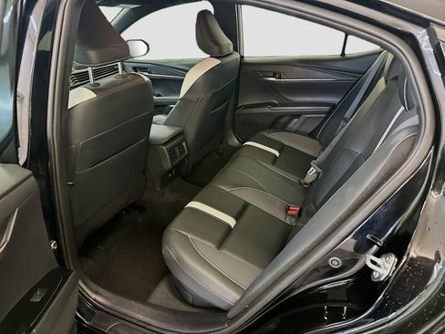 Used 2025 Toyota Camry SE FWD image 29