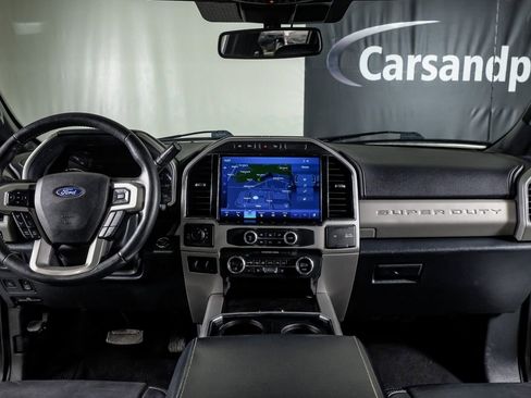 Used 2022 Ford F250 Lariat w/ Black Appearance Package image 14