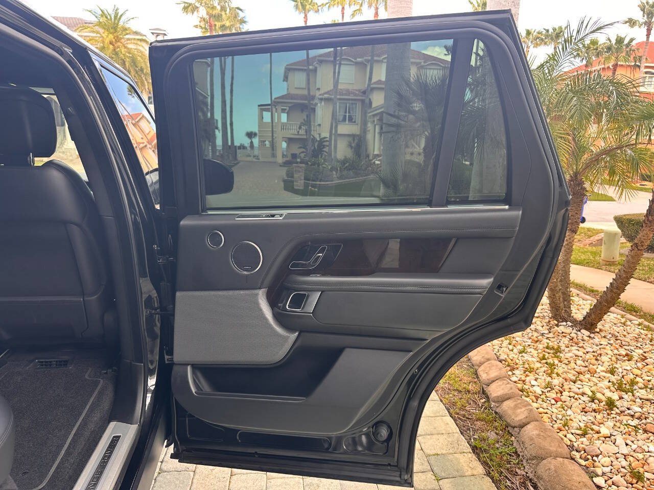 Used 2019 Land Rover Range Rover Long Wheelbase Supercharged AWD/4WD image 73