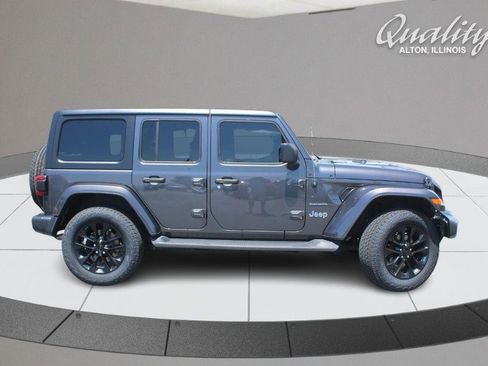 Used 2022 Jeep Wrangler Unlimited Sahara w/ Cold Weather Group image 3