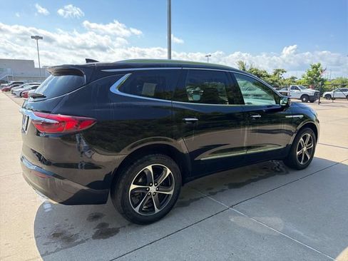 Used 2021 Buick Enclave Essence w/ Sport Touring Edition FWD image 5