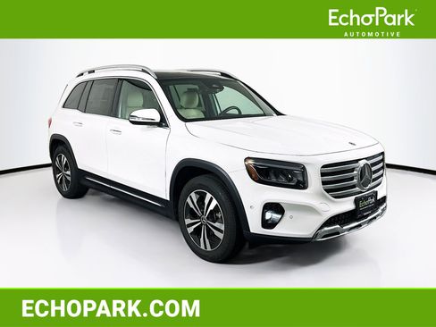 Used 2025 Mercedes-Benz GLB 250 image 1