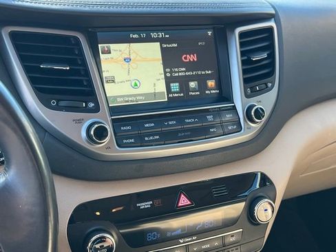 Used 2016 Hyundai Tucson Limited FWD image 16