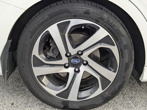 Used 2020 Subaru Legacy Limited image 10