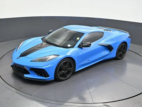 Used 2024 Chevrolet Corvette Stingray Coupe w/ Z51 Performance Package RWD image 15
