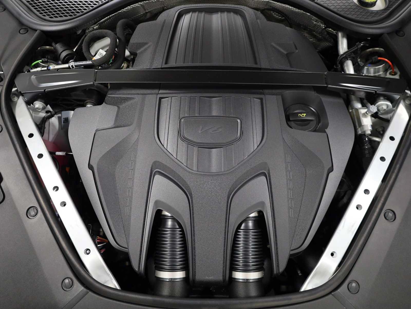 New 2026 Porsche Panamera RWD image 40