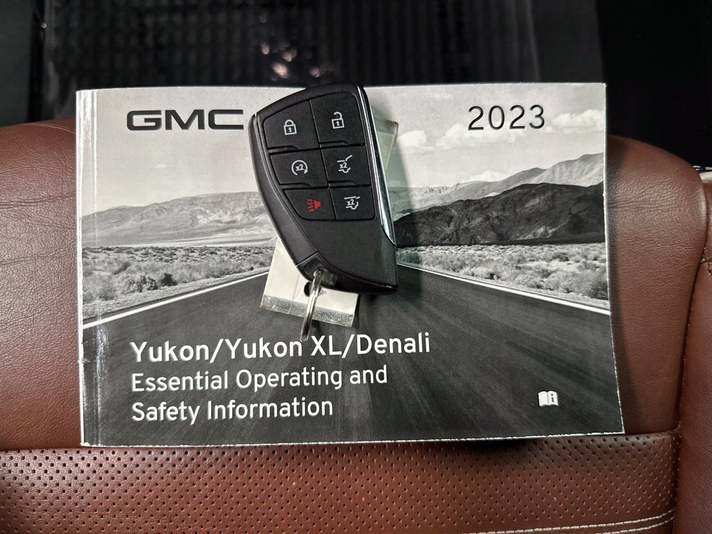 Used 2023 GMC Yukon XL Denali Ultimate AWD/4WD image 43