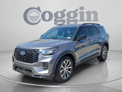 New 2026 Ford Explorer ST-Line RWD image 1