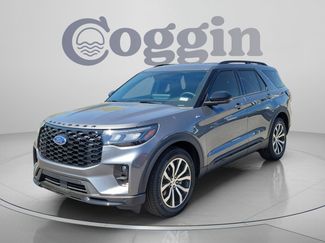 New 2026 Ford Explorer ST-Line RWD video 1