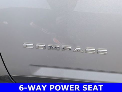 Used 2016 Jeep Compass Latitude w/ Sun/Sound Group image 5