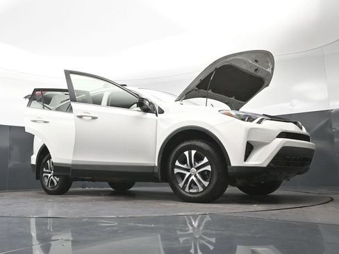 Used 2017 Toyota RAV4 LE FWD image 34