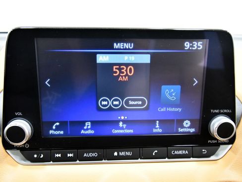 Used 2024 Nissan Sentra SV w/ SV Premium Package FWD image 21