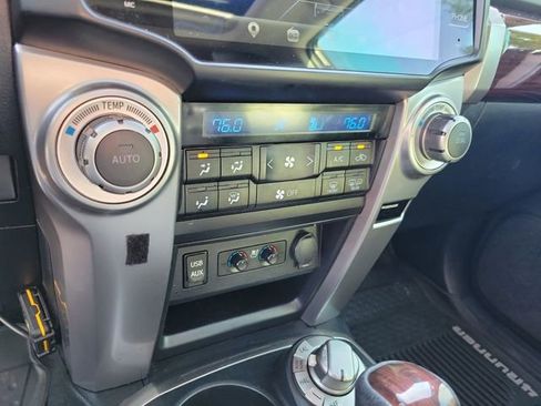 Used 2018 Toyota 4Runner Limited AWD/4WD image 22