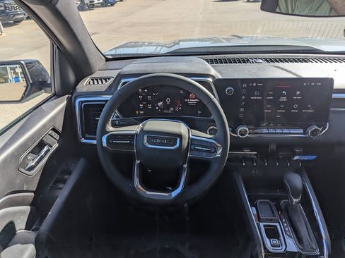 New 2026 GMC Canyon Elevation image 3