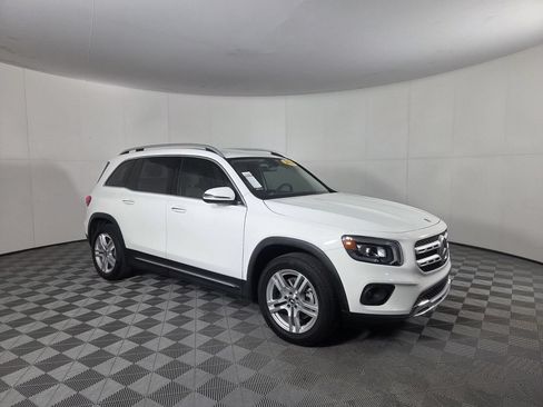 Used 2020 Mercedes-Benz GLB 250 image 2