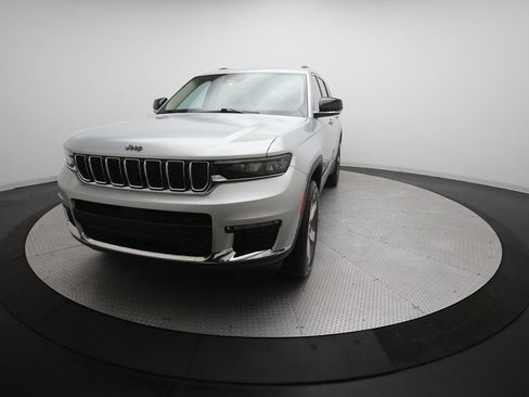 Used 2021 Jeep Grand Cherokee L Limited w/ Trailer Tow Package image 4