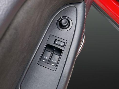 Used 2009 Dodge Challenger SRT8 w/ SRT Option Group II RWD image 22